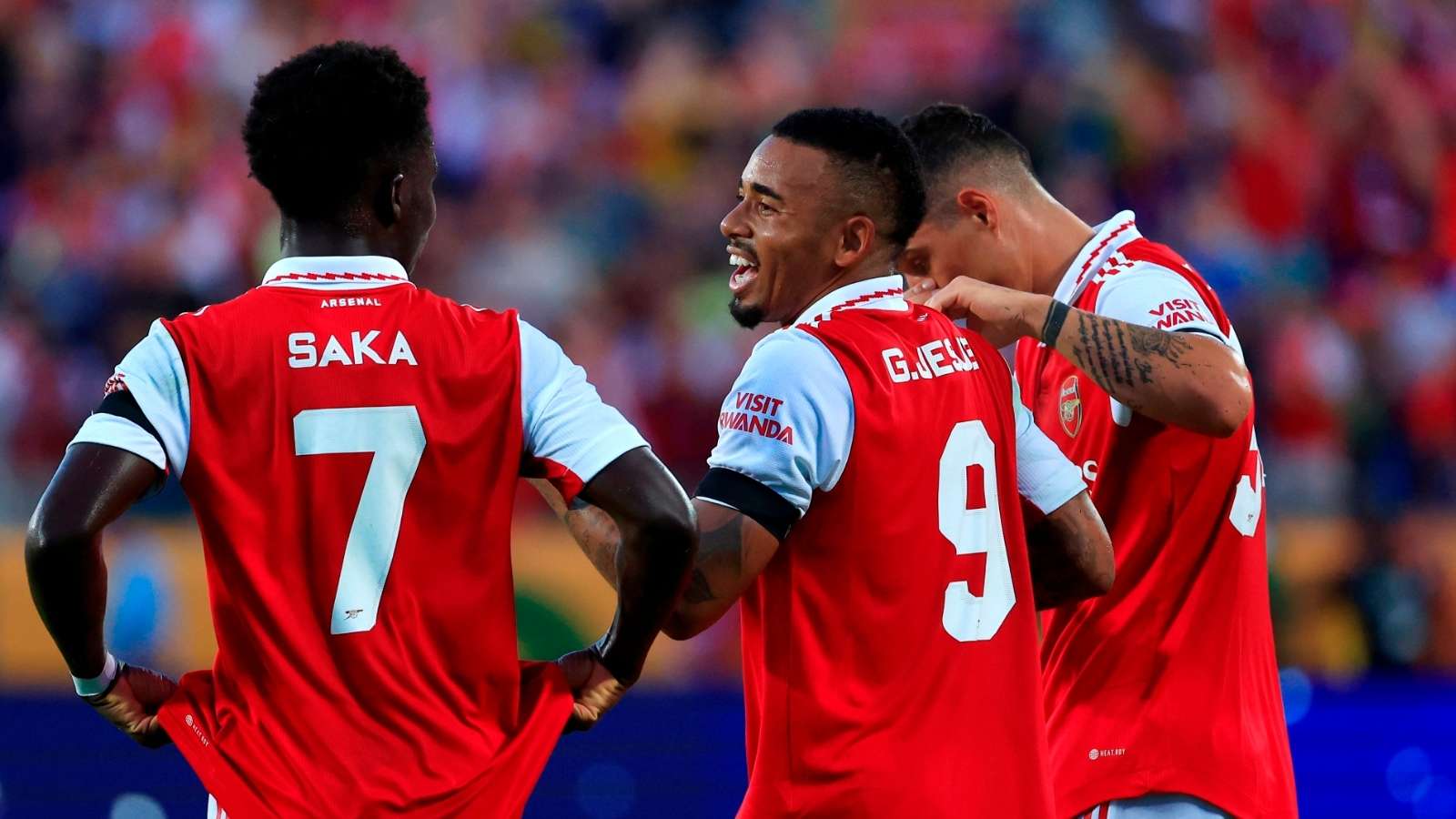 樣年輕的球 樣年輕的球